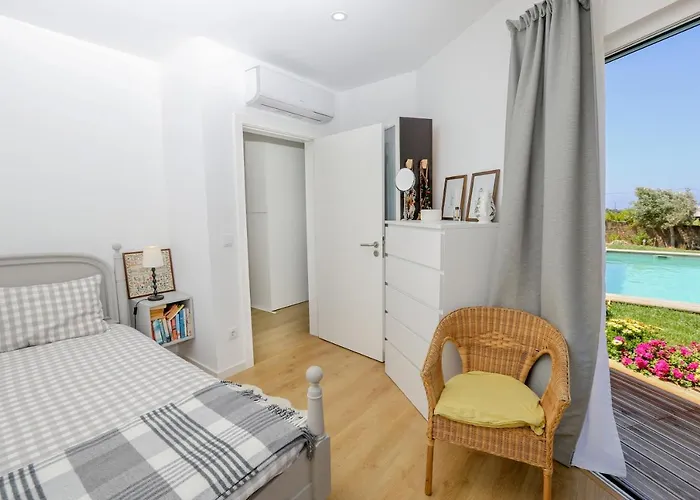 別荘 Like-home-t1 House, Pool, Ac, Garden エリセイラ